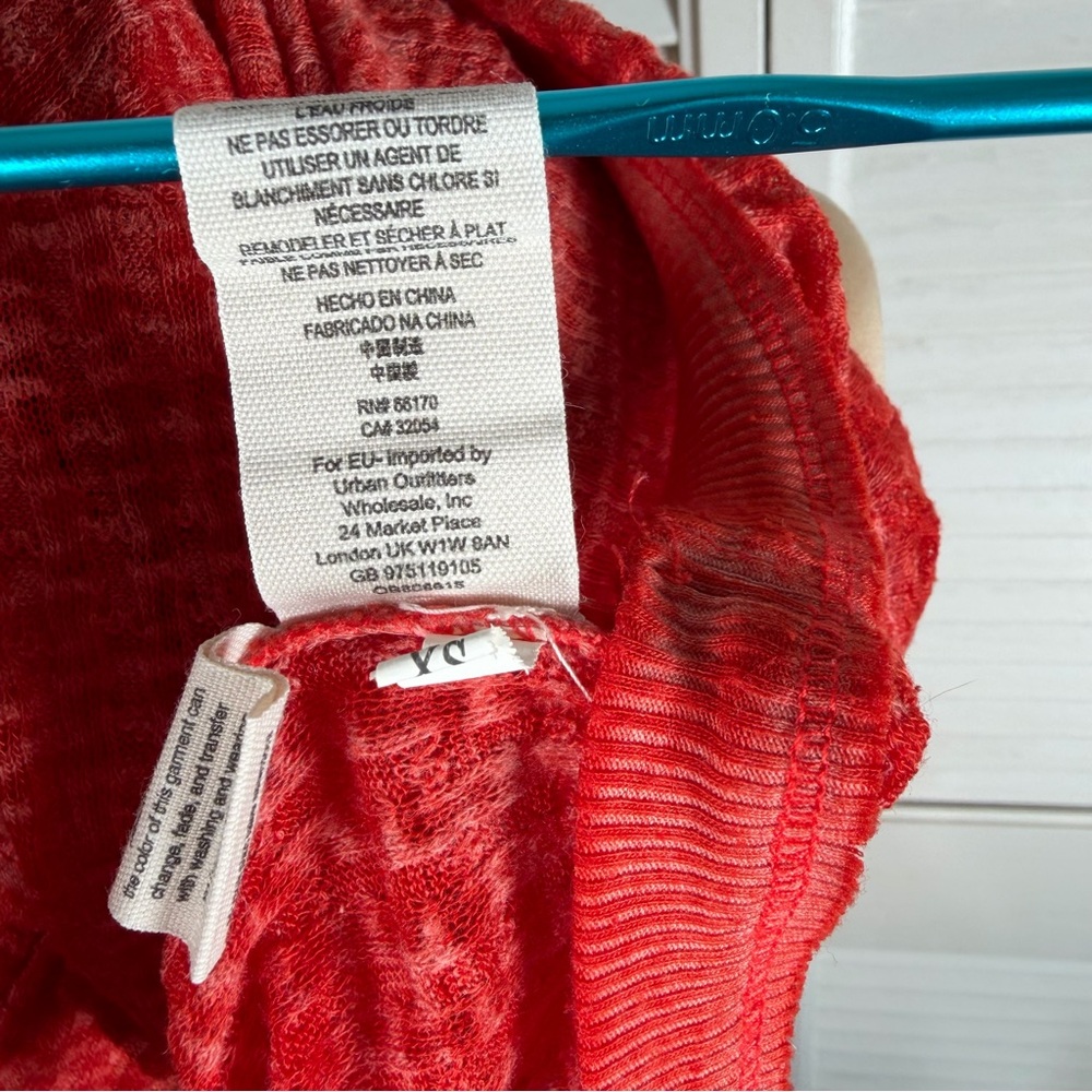 We The Free Red Waffle Knit Thermal V Neck Slouchy Lightweight Top XS - Picture 11 of 13